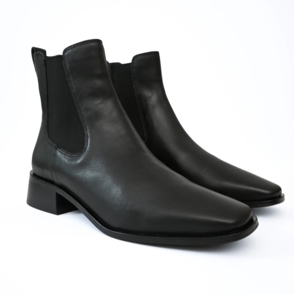 Sam Edelman Shoes - Sam Edelman Square Toe Boots
